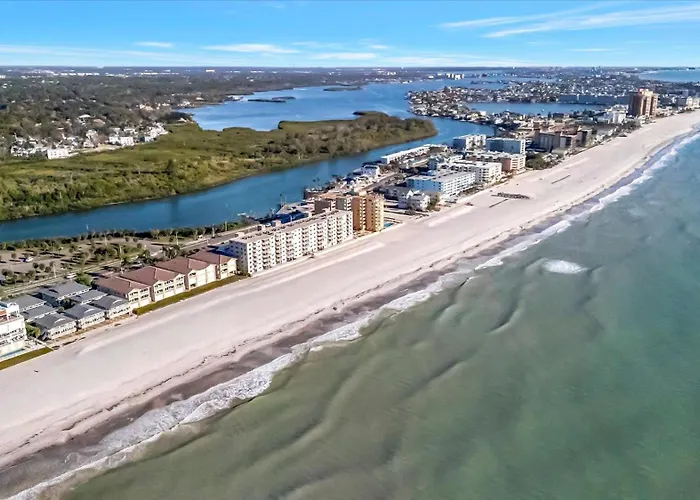 Holiday home Direct Access Oceanfront & Big Balcony *