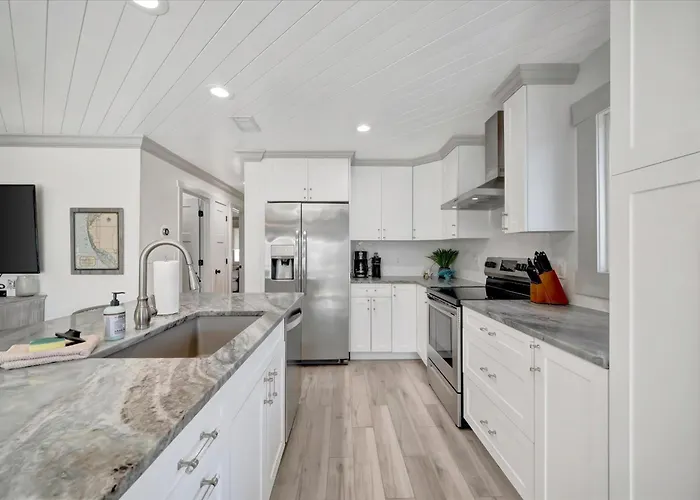Direct Access Oceanfront & Big Balcony